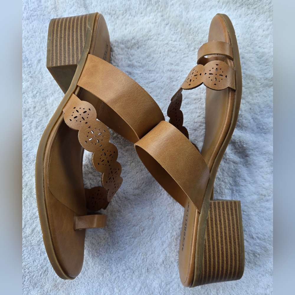 Seychelles Women's Brown Scalloped Sandals - Picture 3 of 6